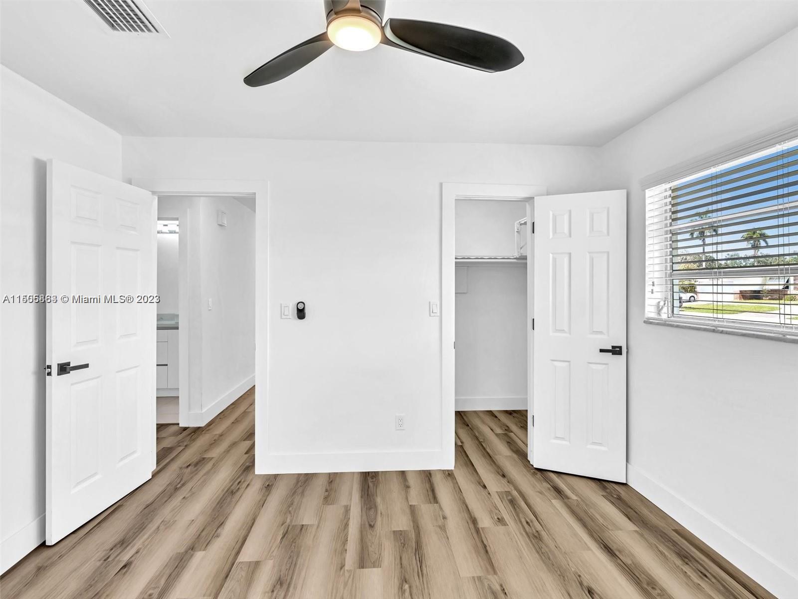 MIRROR LAKE ESTATES SEC F - Residential