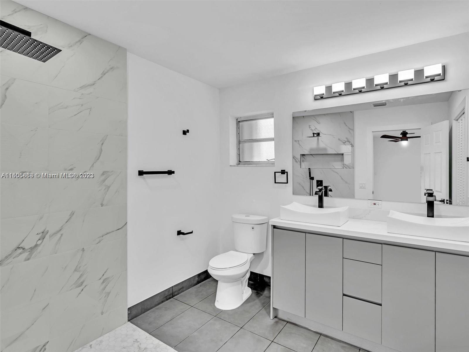 MIRROR LAKE ESTATES SEC F - Residential