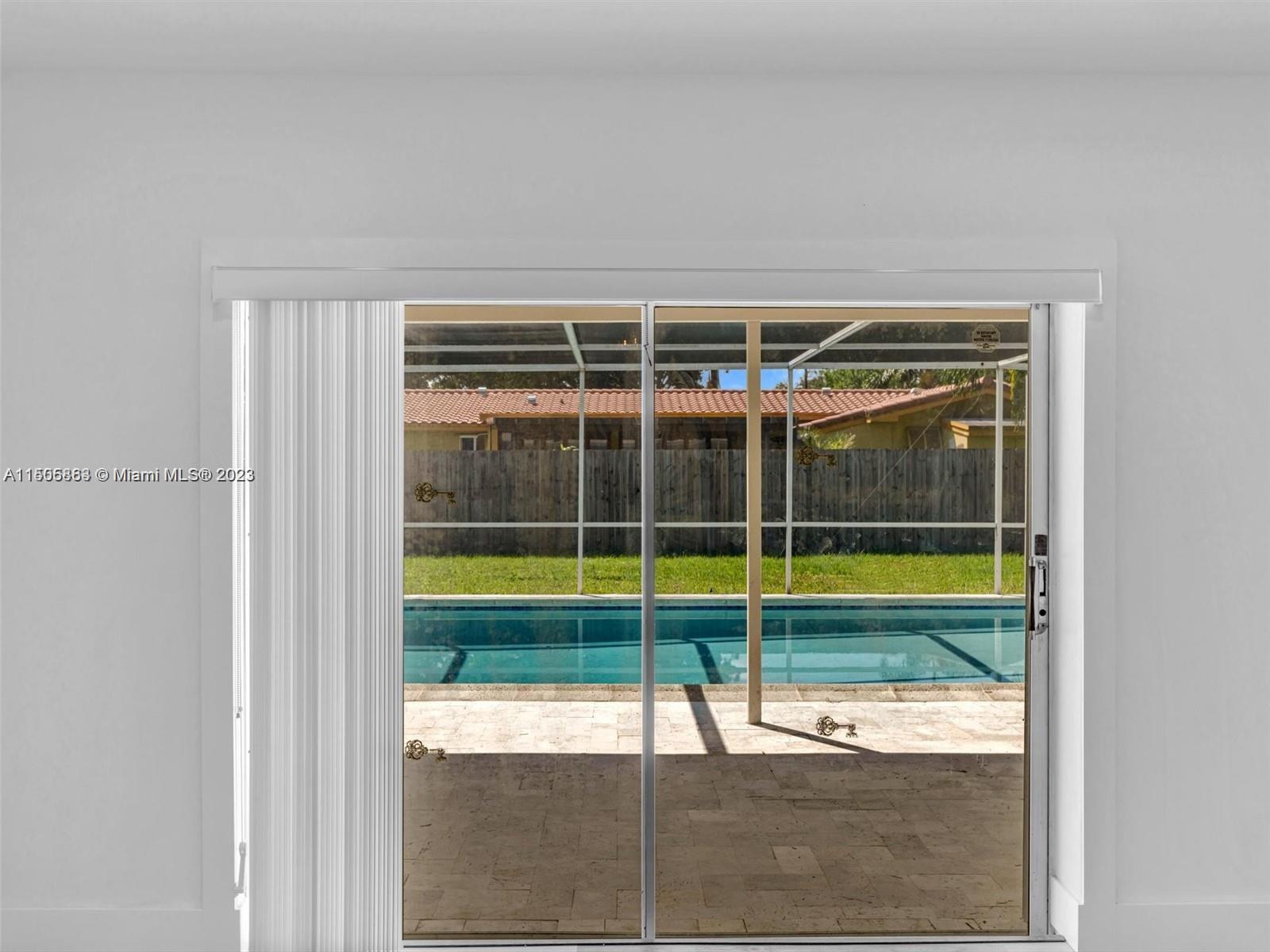 MIRROR LAKE ESTATES SEC F - Residential