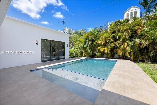 HOLMBERG & MC KEES - Residential