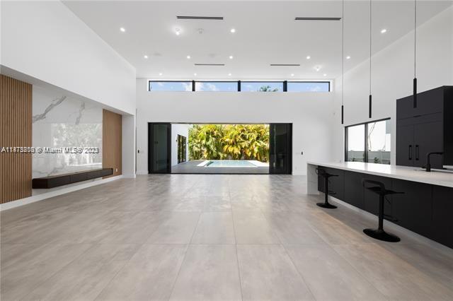 HOLMBERG & MC KEES - Residential