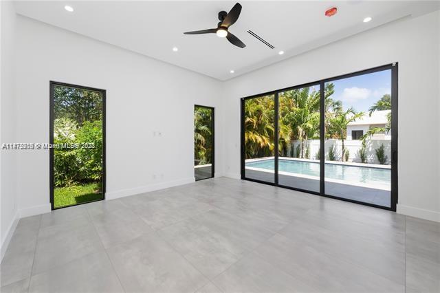 HOLMBERG & MC KEES - Residential