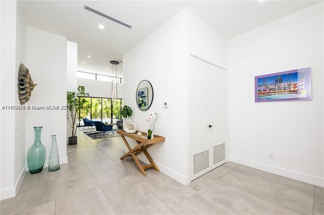 HOLMBERG & MC KEES - Residential