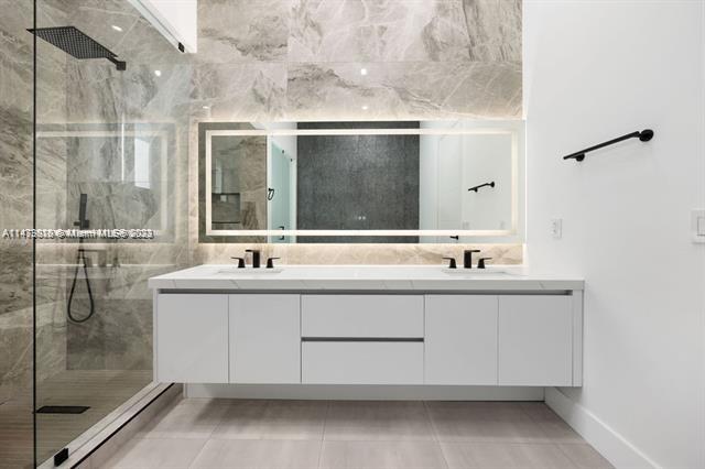 HOLMBERG & MC KEES - Residential