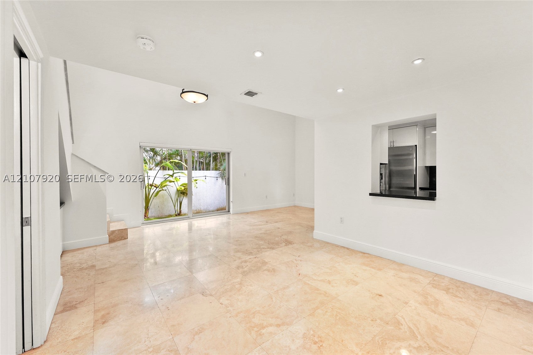 3062 Shipping Ave 3062