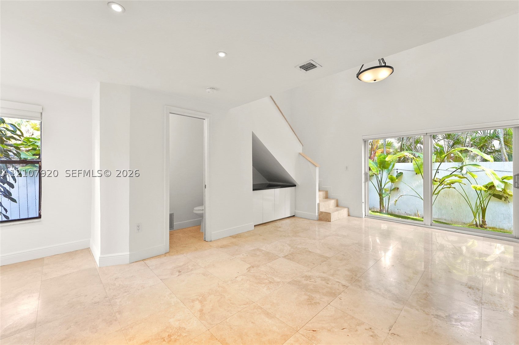 3062 Shipping Ave 3062