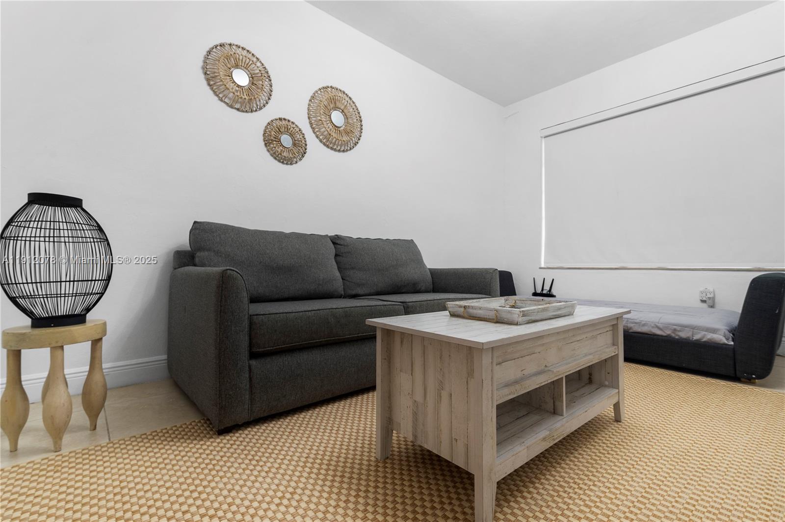 BEACH BAY SUB - Residential Lease