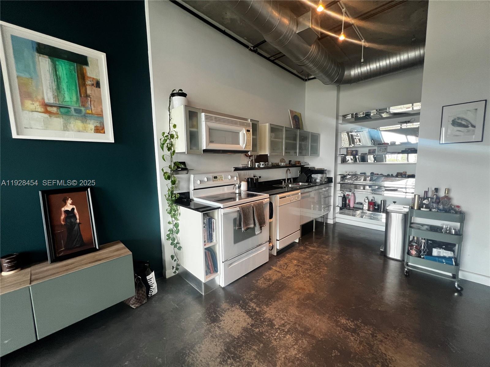 NEO CONDO NEO LOFT - Residential