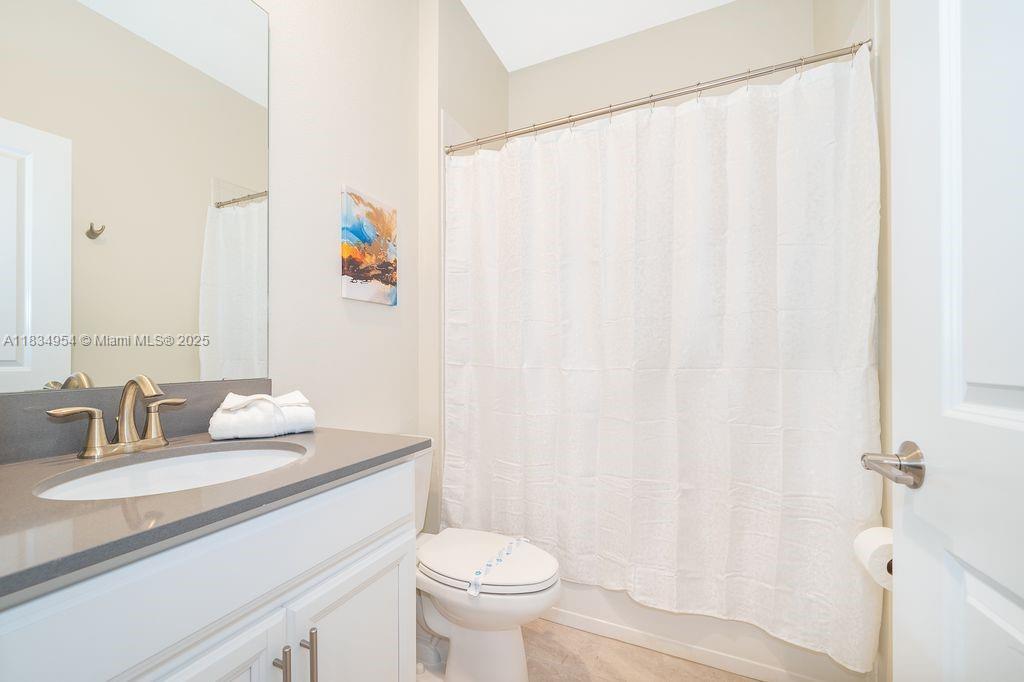 COVE AT STOREY LAKE III - Residential