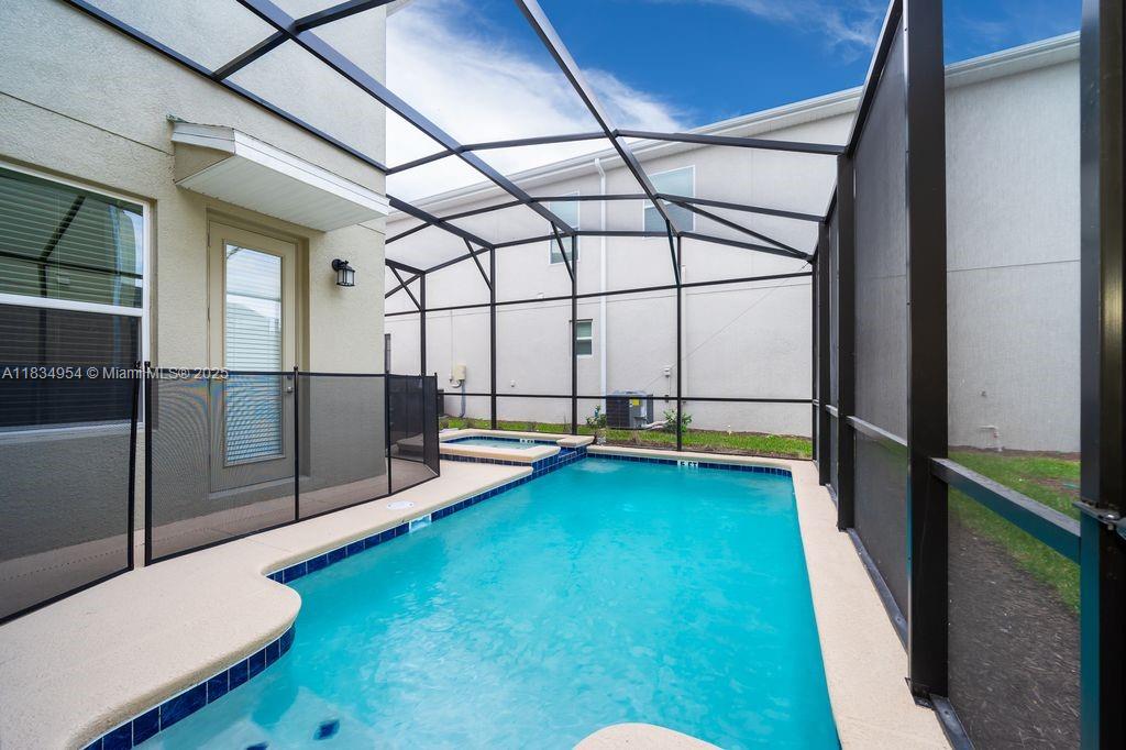 4352 QUOTE ST