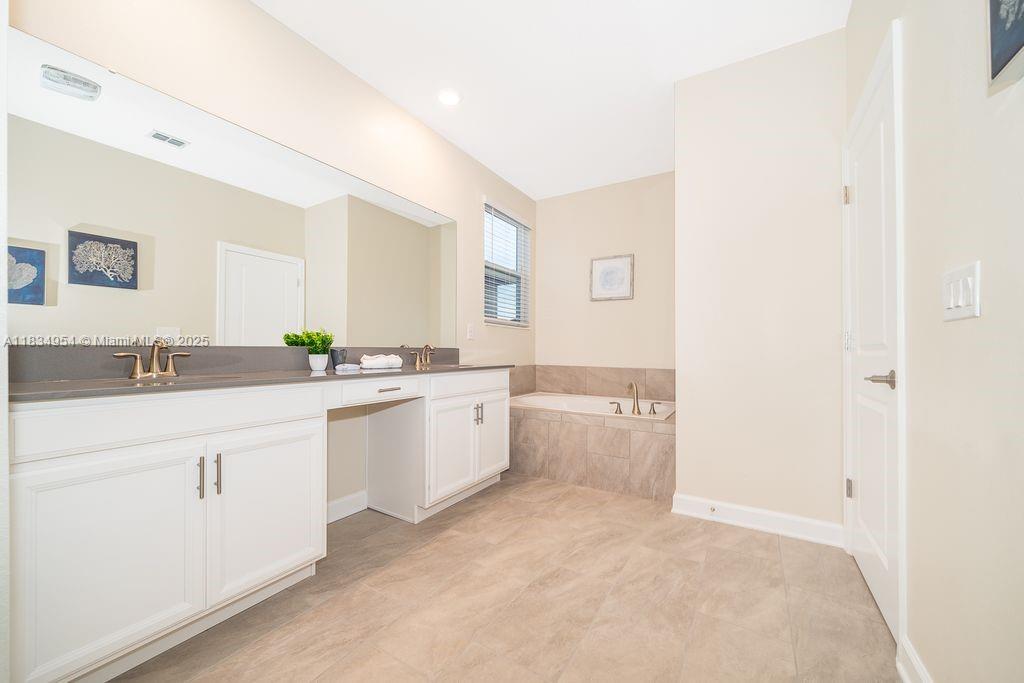 COVE AT STOREY LAKE III - Residential