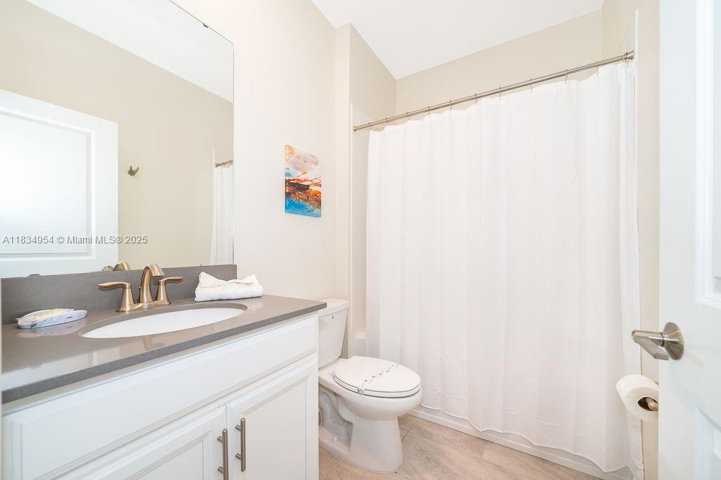 COVE AT STOREY LAKE III - Residential