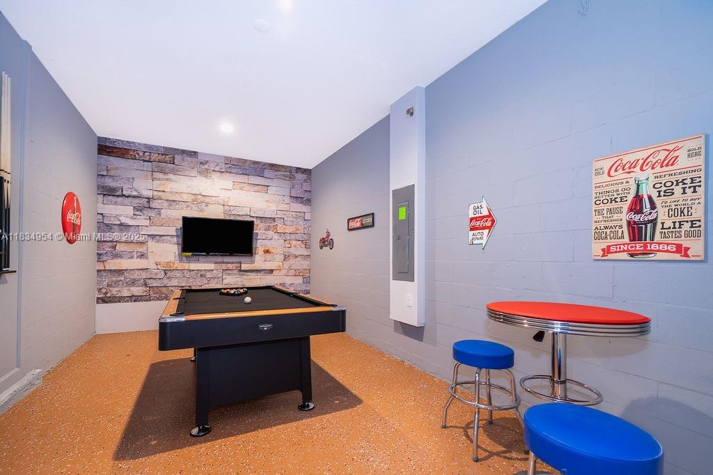 COVE AT STOREY LAKE III - Residential