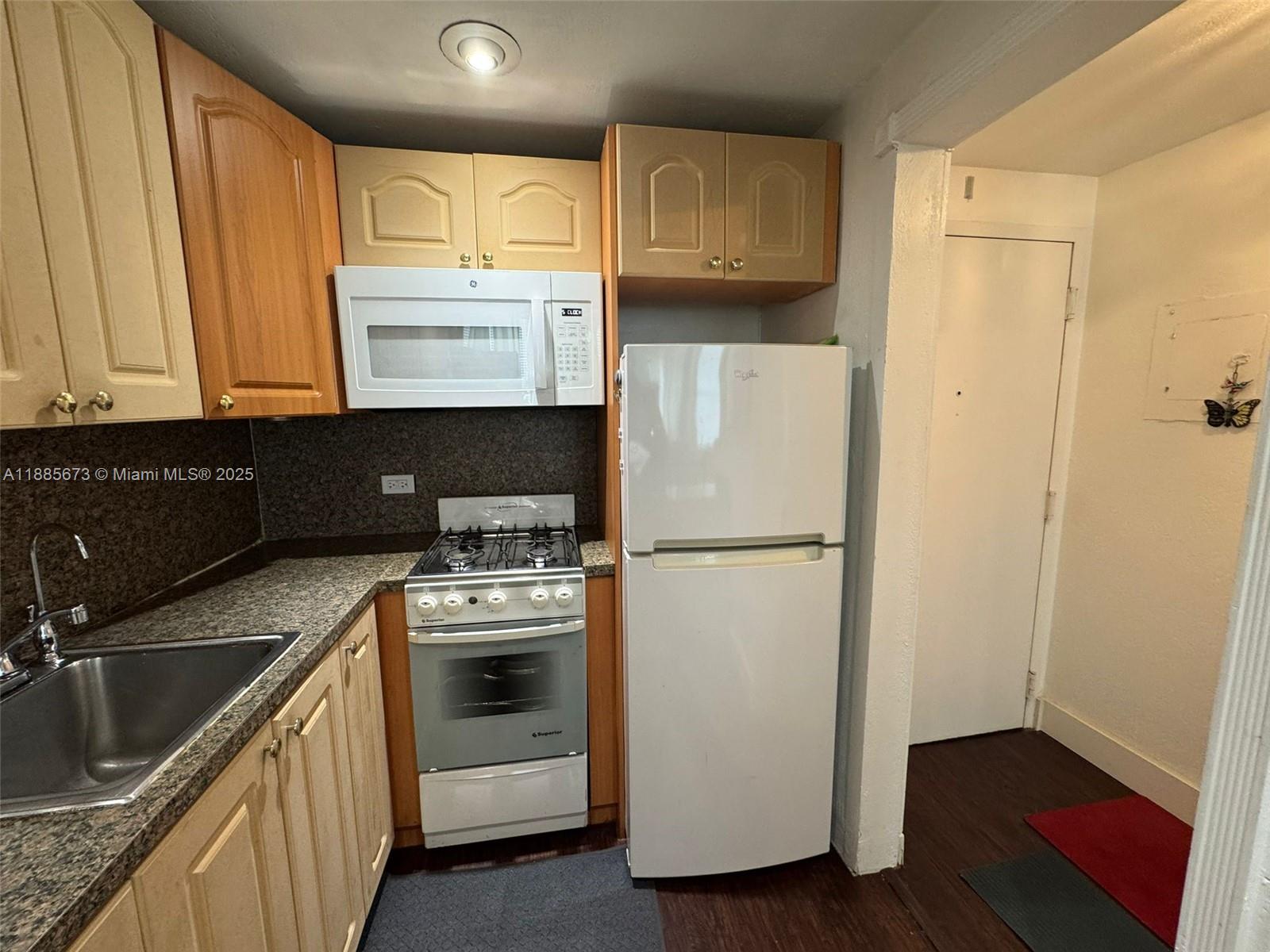DAVID WILLIAM HOTEL CONDO - Residential Lease