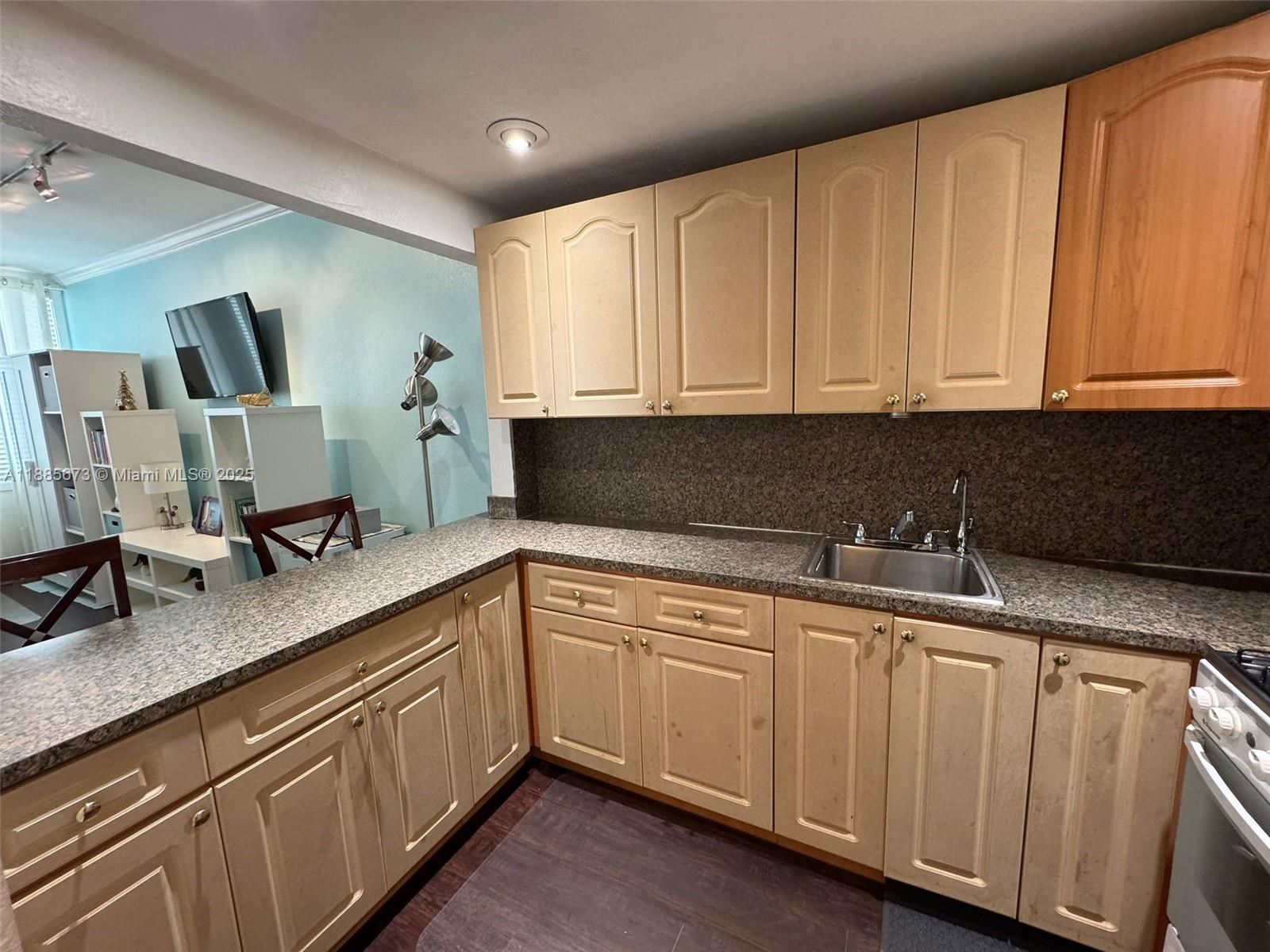 DAVID WILLIAM HOTEL CONDO - Residential Lease