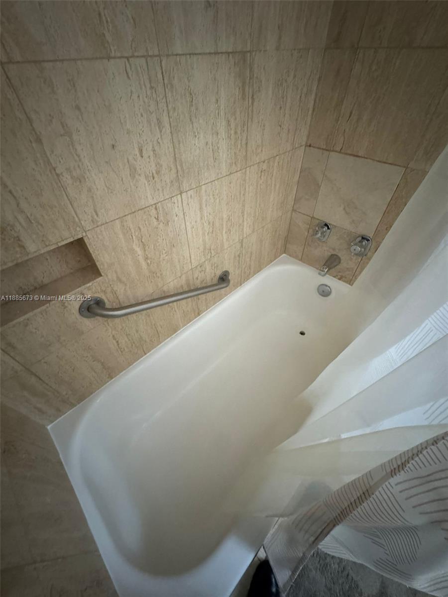 DAVID WILLIAM HOTEL CONDO - Residential Lease
