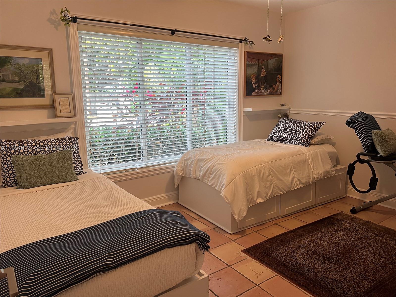 BISCAYNE KEY ESTATES - Residential