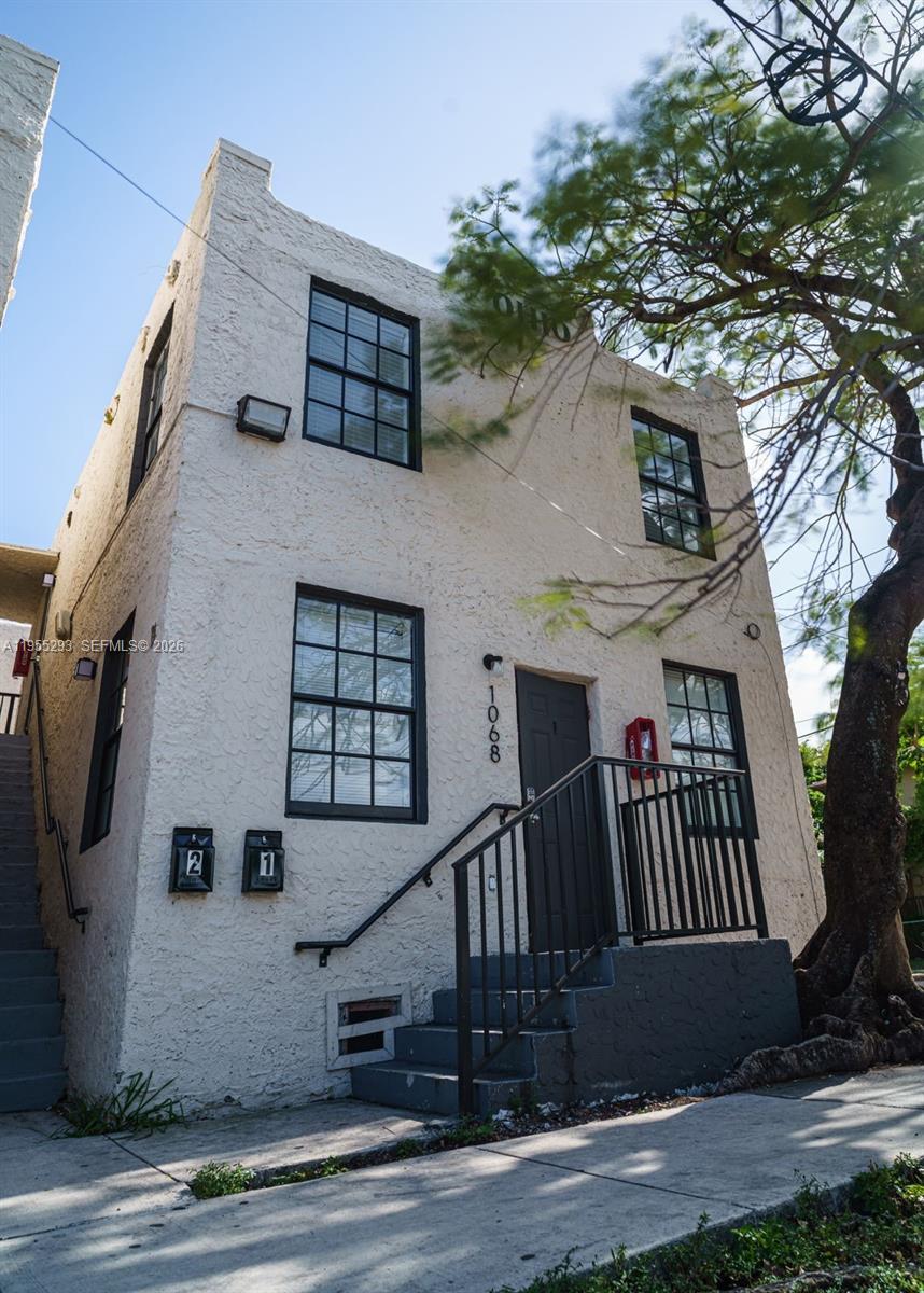 LAWRENCE ESTATE LAND CO - Residential Income