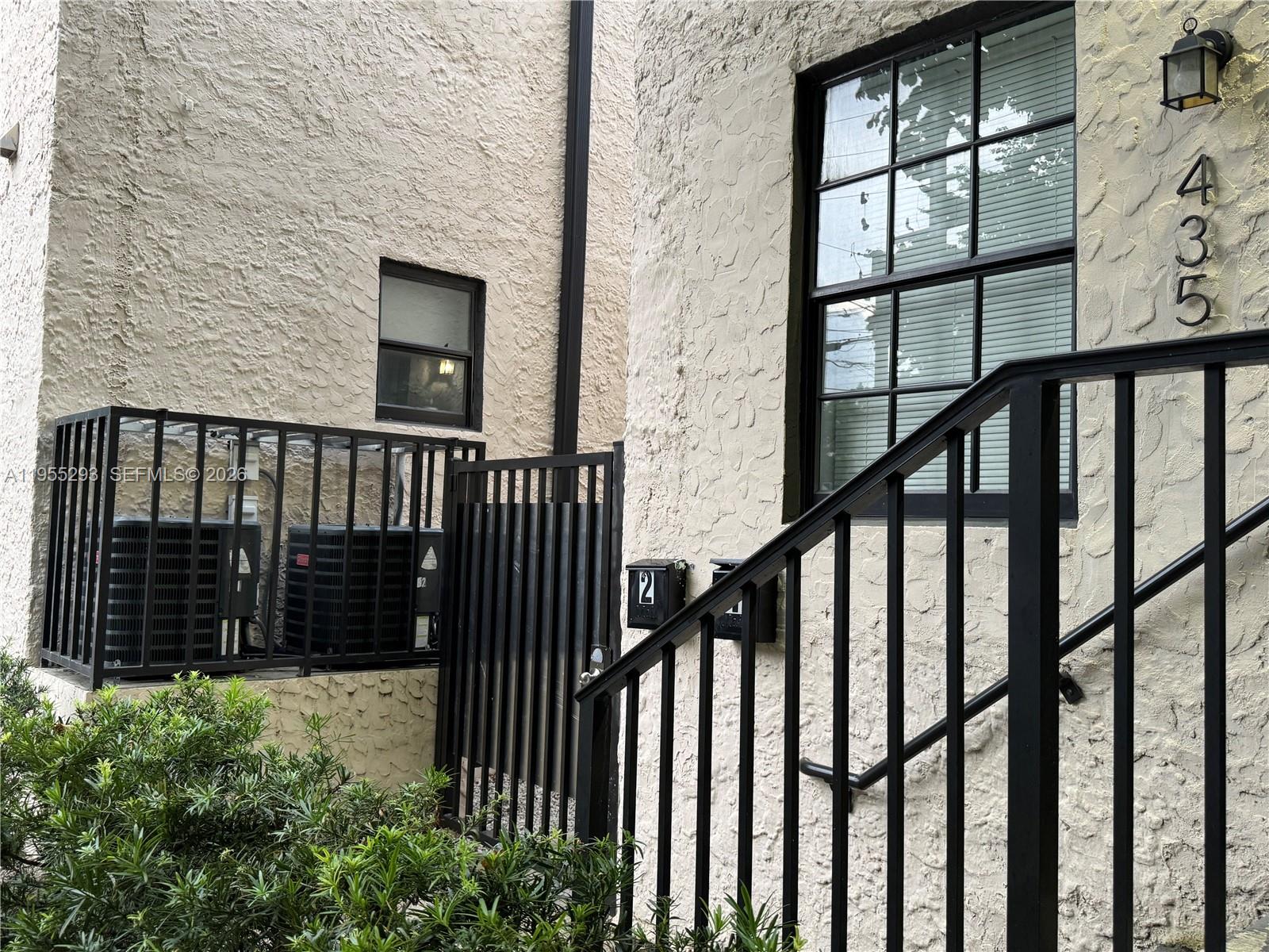 LAWRENCE ESTATE LAND CO - Residential Income