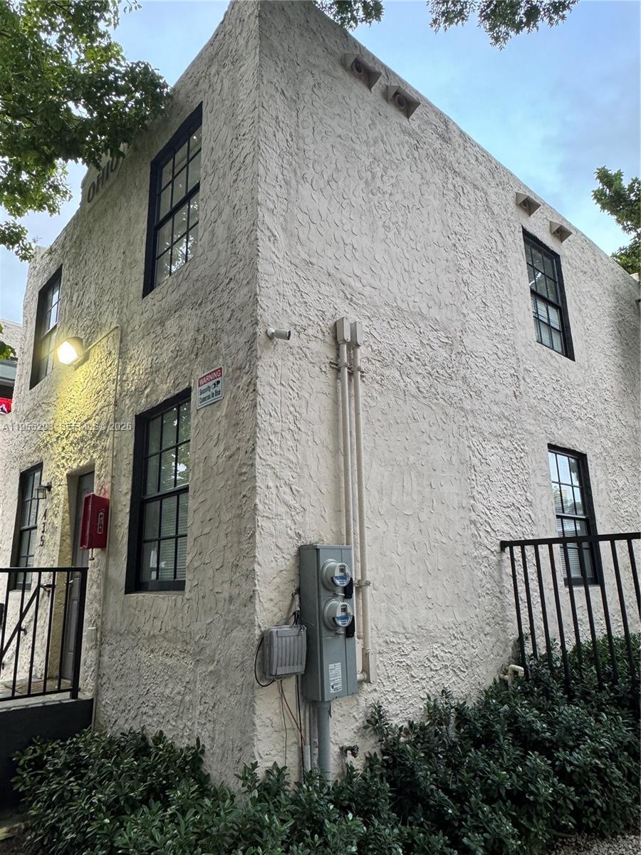 LAWRENCE ESTATE LAND CO - Residential Income