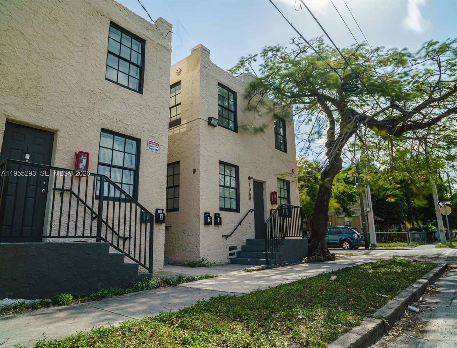 LAWRENCE ESTATE LAND CO - Residential Income