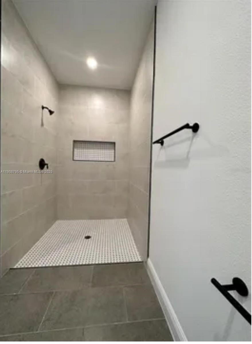 POINCIANA SUB NBRHD 2 WEST - Residential