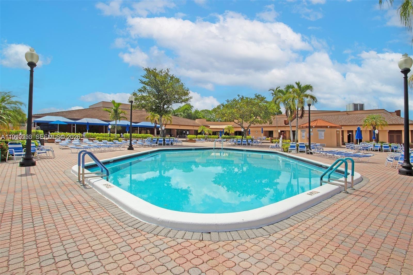 SUNRISE LAKES 82 CONDO - Residential