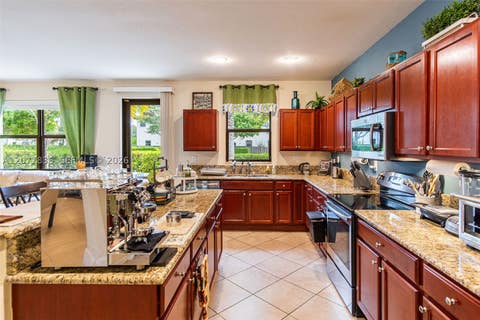 Tiny photo for 125 SE 36th Pl, Homestead, FL 33033 (MLS # A12077836)
