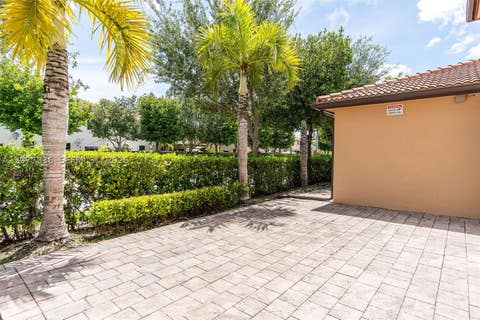 Tiny photo for 125 SE 36th Pl, Homestead, FL 33033 (MLS # A12077836)