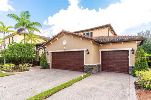 Tiny photo for 125 SE 36th Pl, Homestead, FL 33033 (MLS # A12077836)