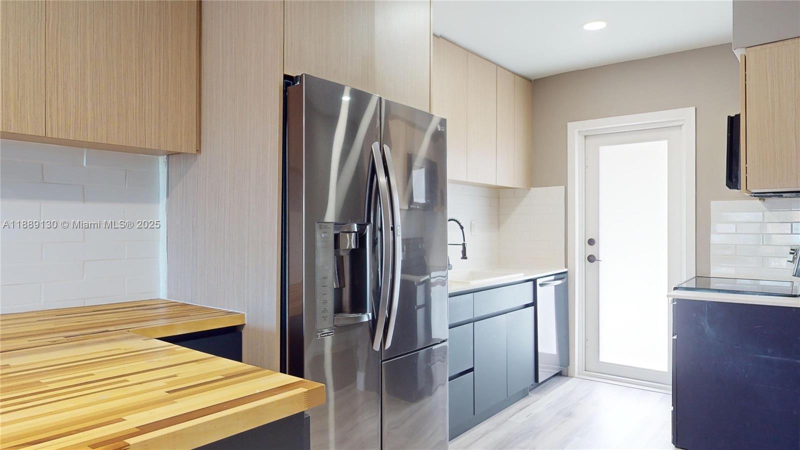 KEYSTONE ARMS CONDO - Residential Lease