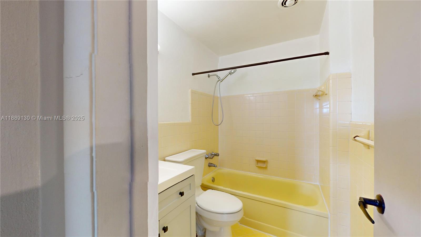KEYSTONE ARMS CONDO - Residential Lease