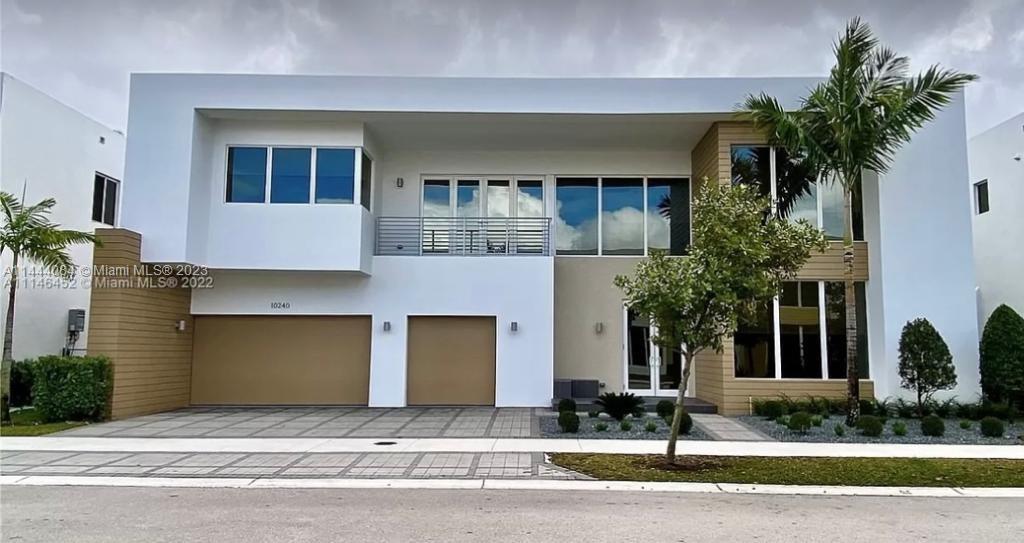 Property for Sale at 10240 Nw 74th Ter, Doral, Miami-Dade County, Florida - Bedrooms: 5 
Bathrooms: 6  - $2,200,000