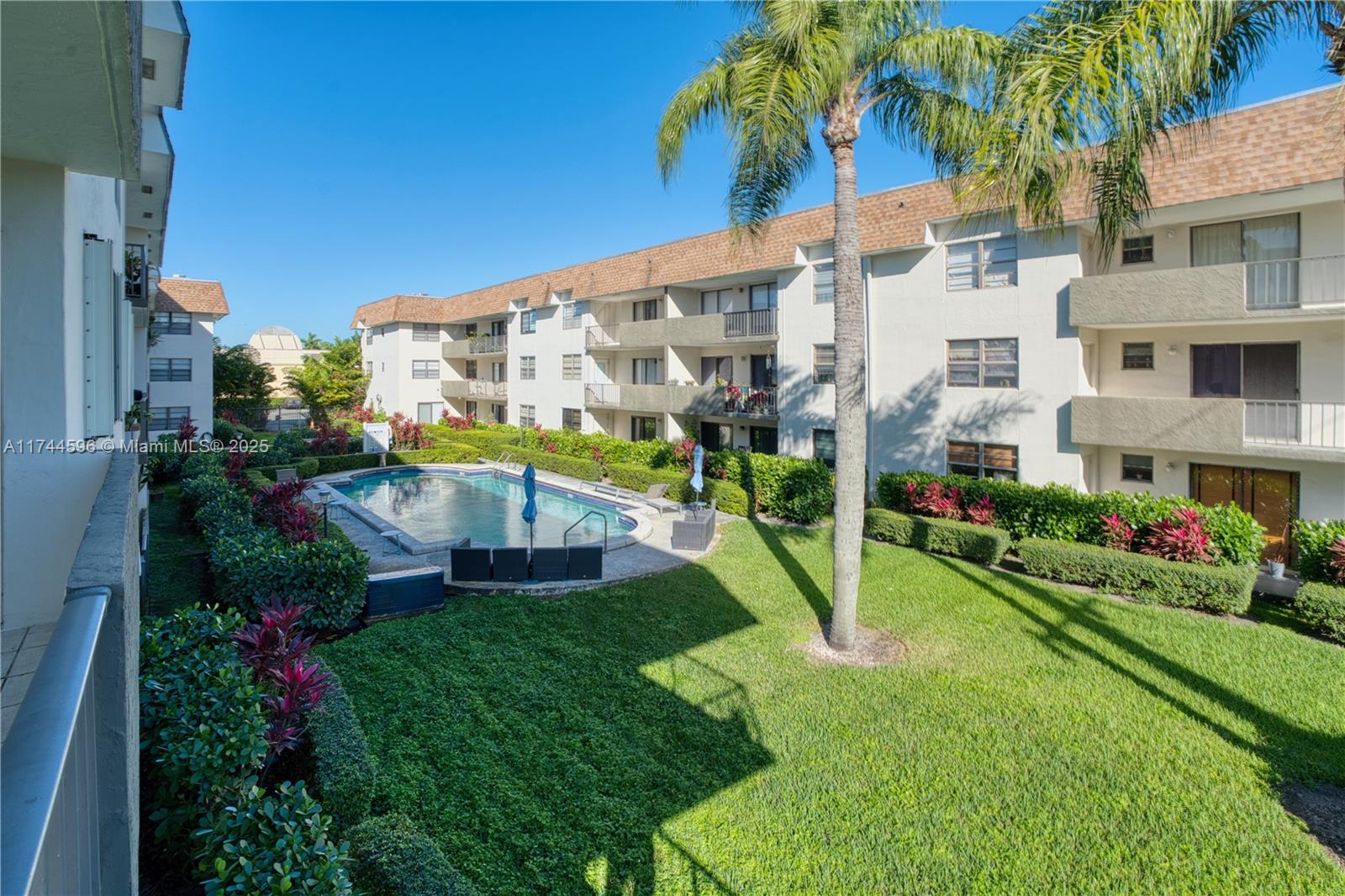 MIAMI SHORES CONDO - Residential