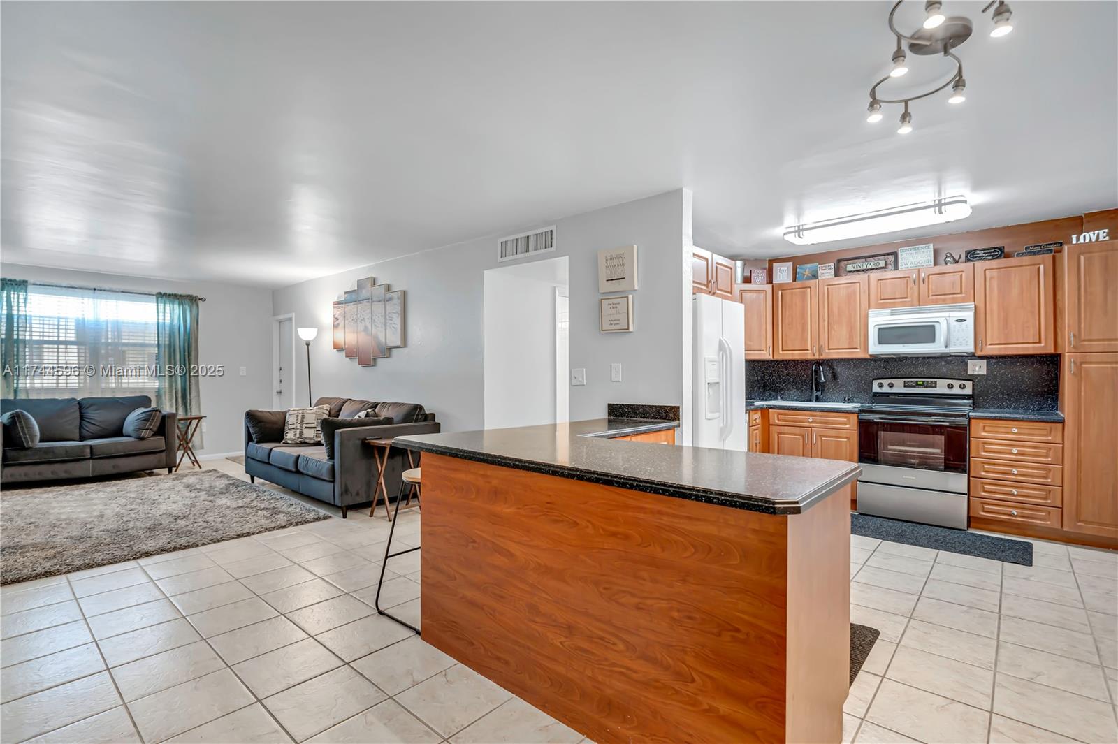 MIAMI SHORES CONDO - Residential