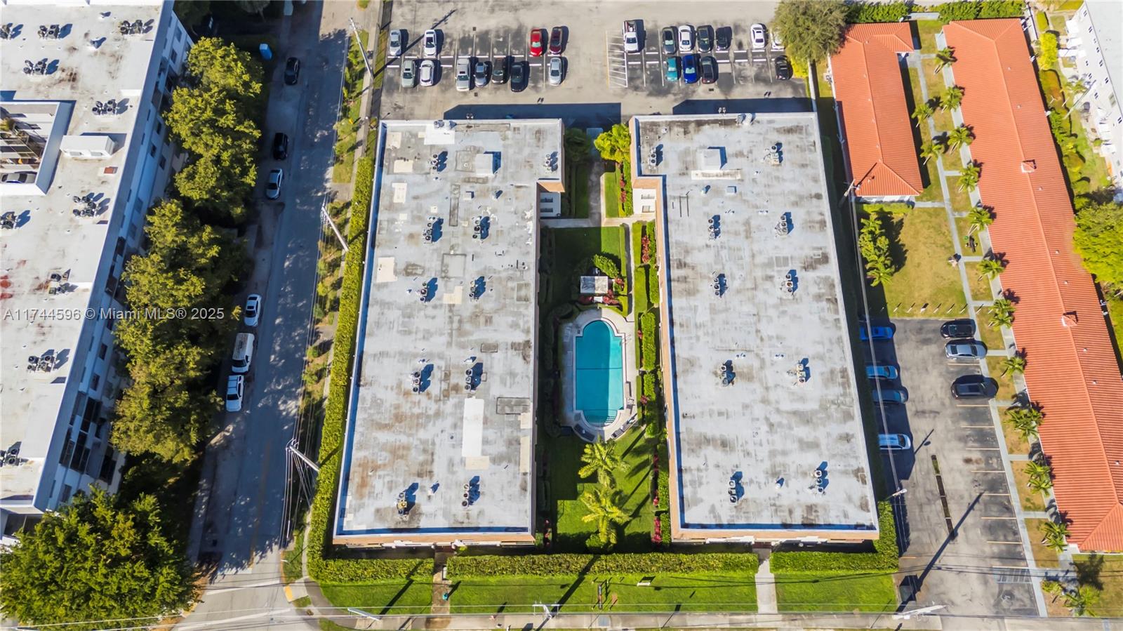 MIAMI SHORES CONDO - Residential