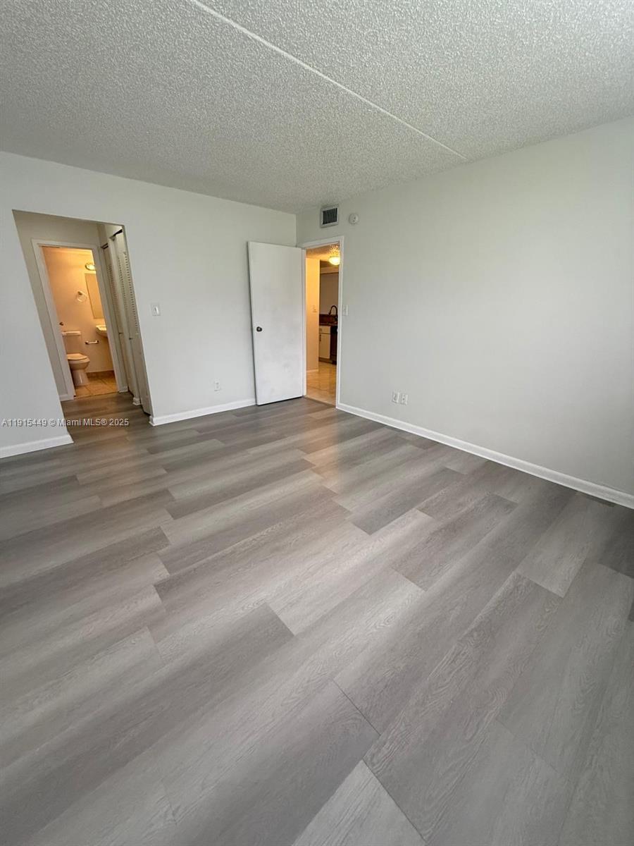 Hampton Court Condo - Residential Lease