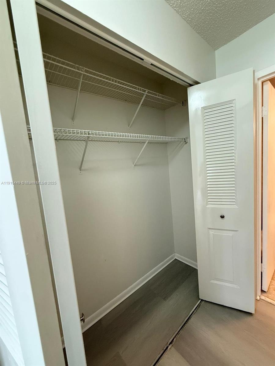 Hampton Court Condo - Residential Lease