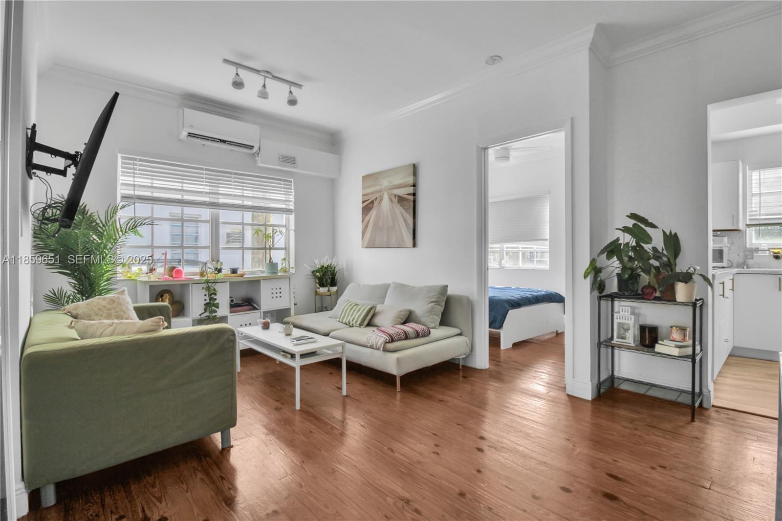 THE LORENA CONDO - Residential