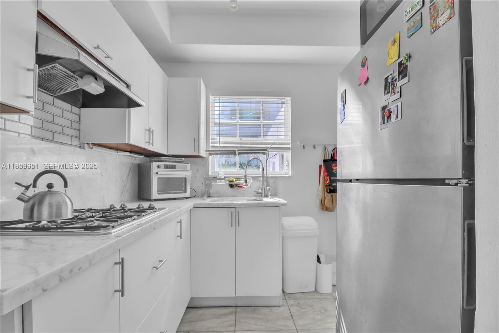 THE LORENA CONDO - Residential