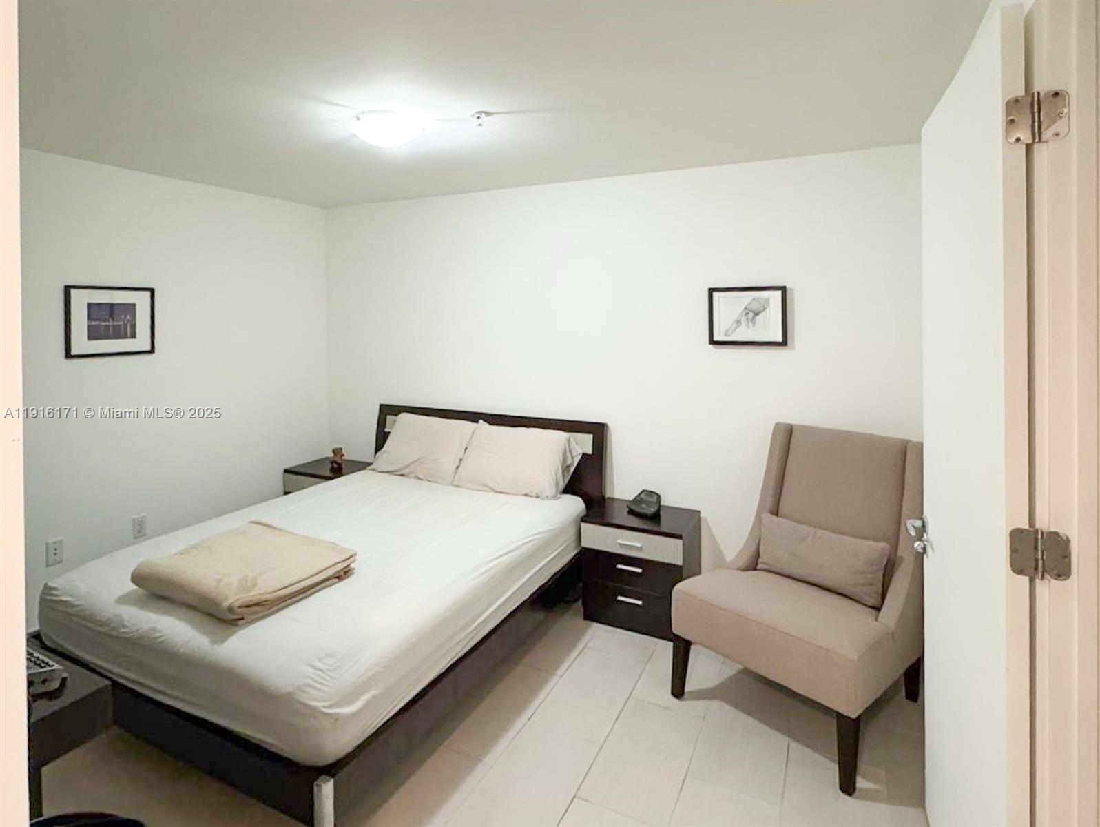 IOS ON THE BAY CONDO - Residential