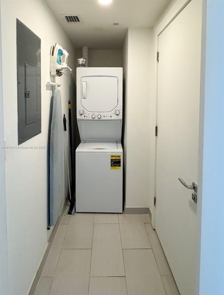 IOS ON THE BAY CONDO - Residential