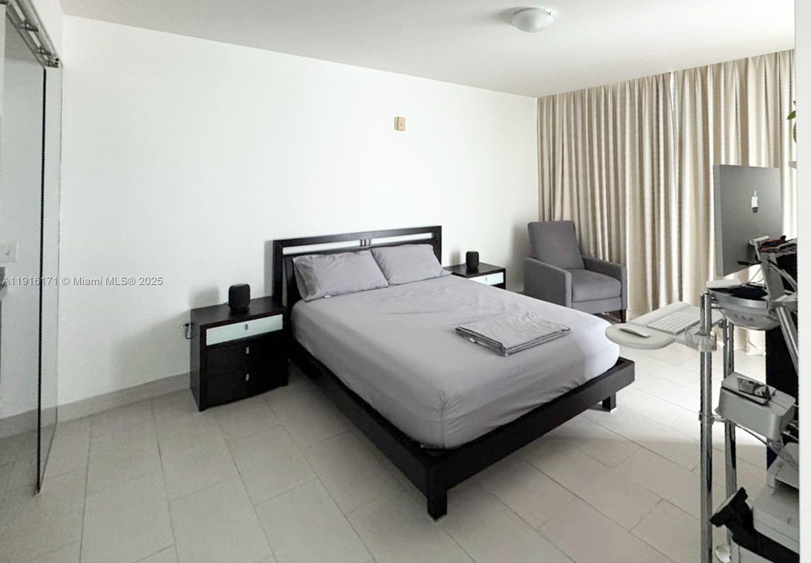 IOS ON THE BAY CONDO - Residential