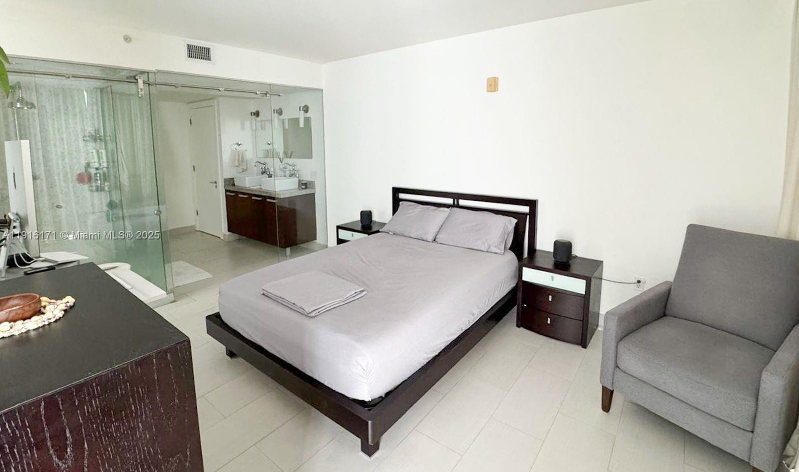 IOS ON THE BAY CONDO - Residential