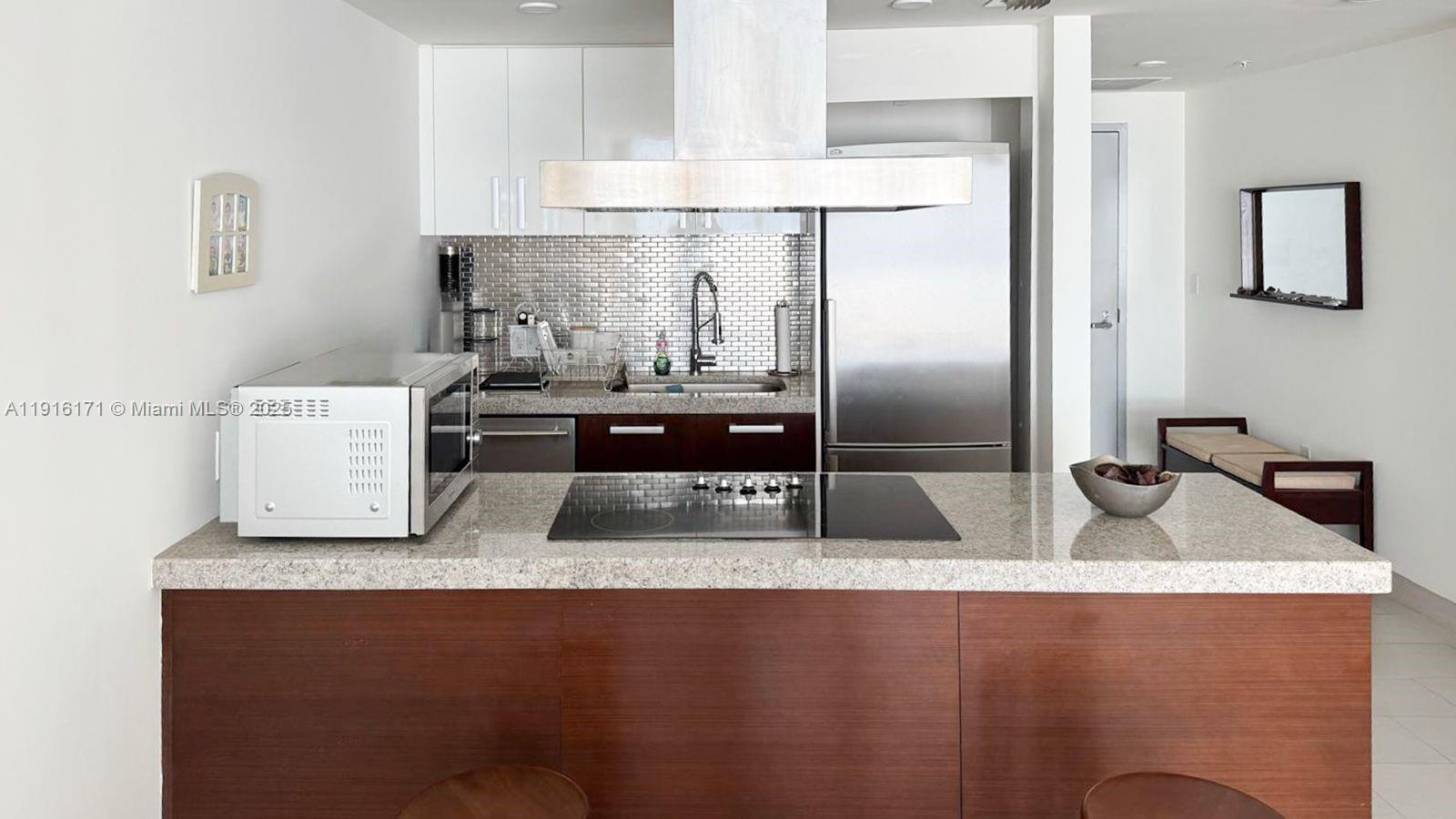 IOS ON THE BAY CONDO - Residential