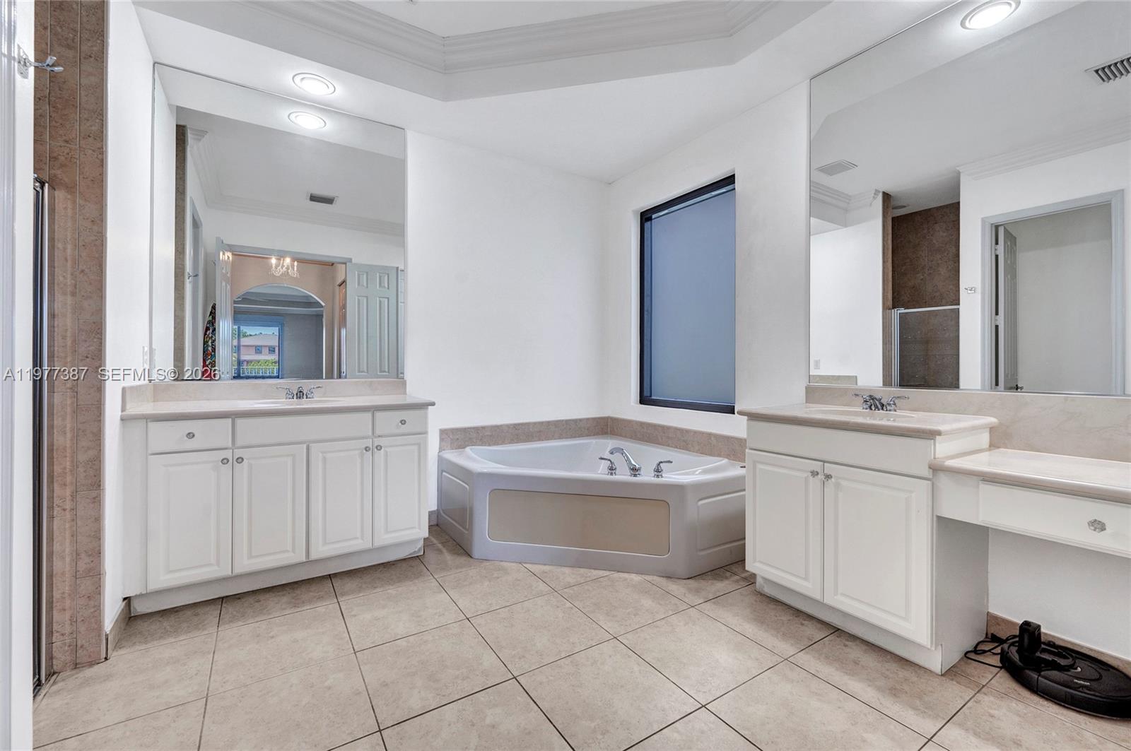 ISLES AT WESTON - Residential Lease