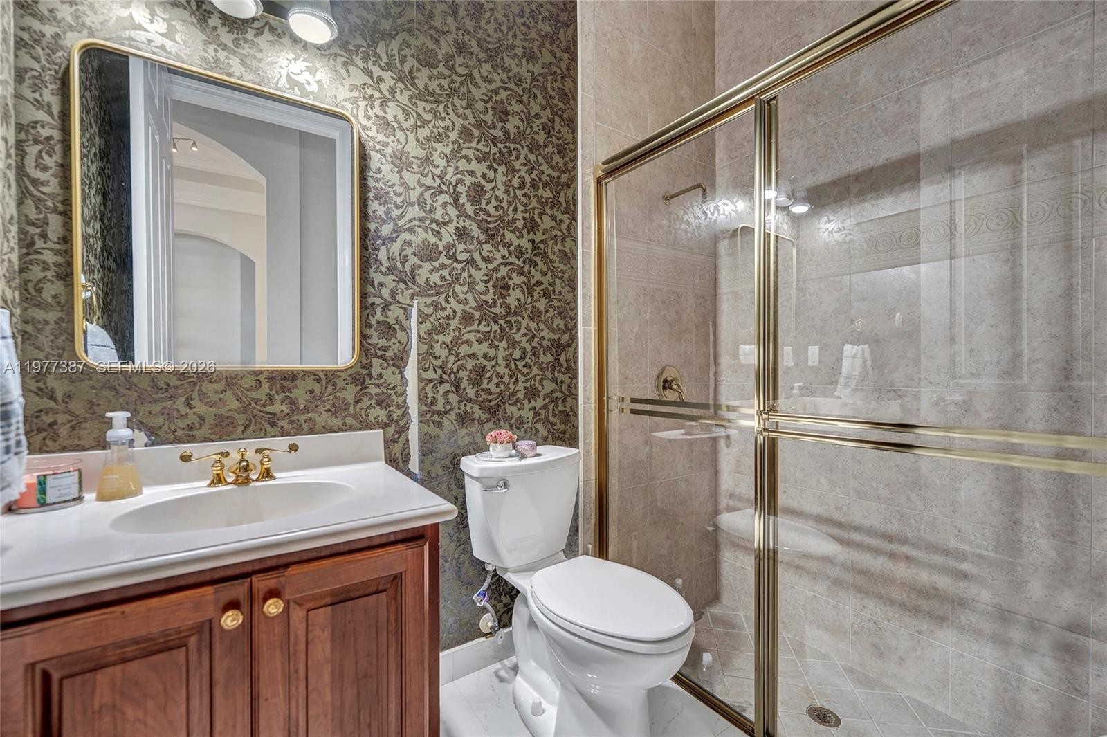 ISLES AT WESTON - Residential Lease