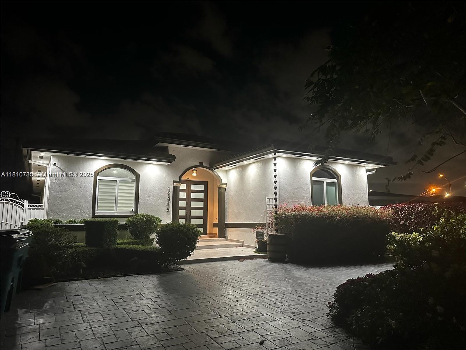 11845 SW 3rd