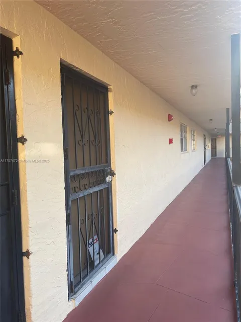 1075 W 68th St Unit 108, Hialeah, FL 33014 - MLS#: A11757472