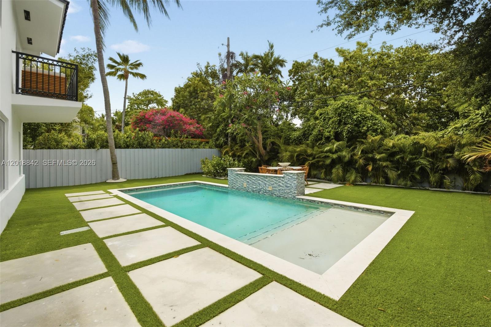 View photos, virtual tours, details... 725 NE 76th St